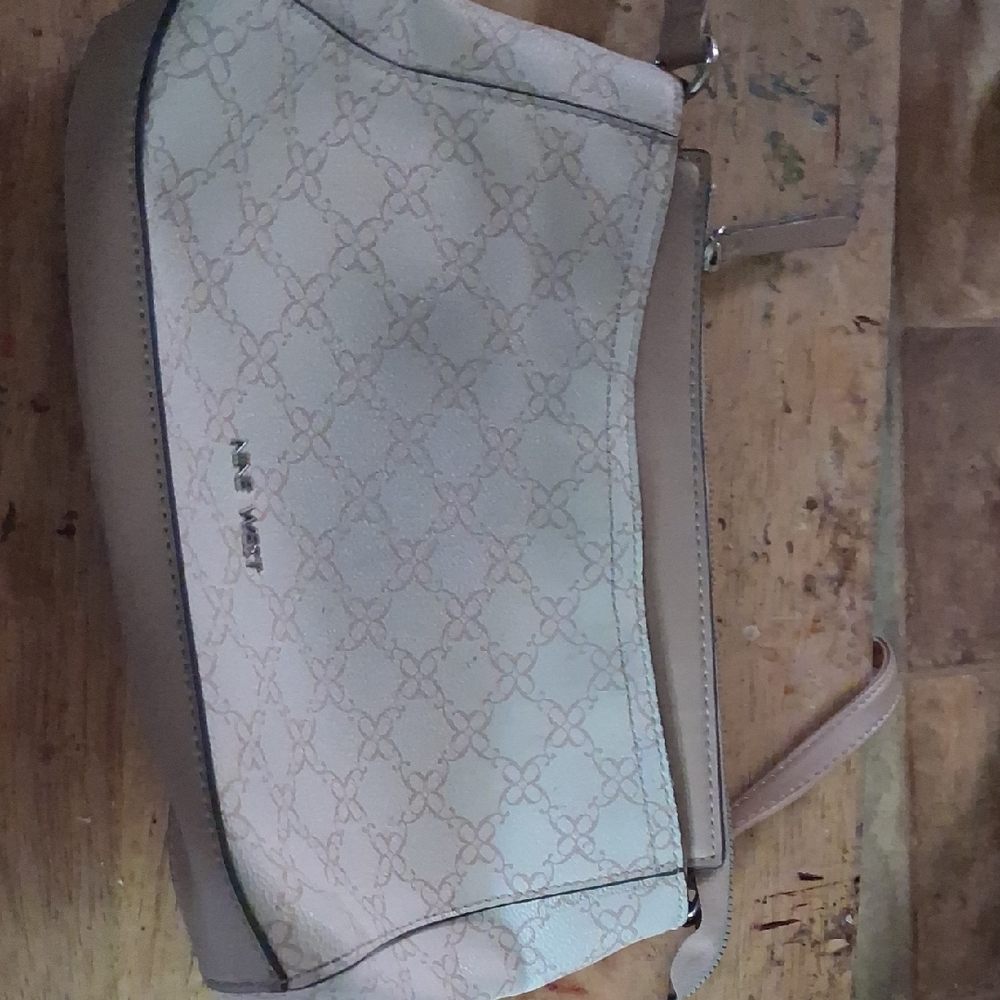 Nine West Cream and Tan Shoulder Bag